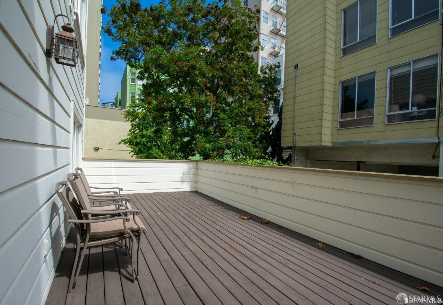 Detail Gallery Image 15 of 18 For 1445 Lombard St, San Francisco,  CA 94123 - 2 Beds | 2 Baths