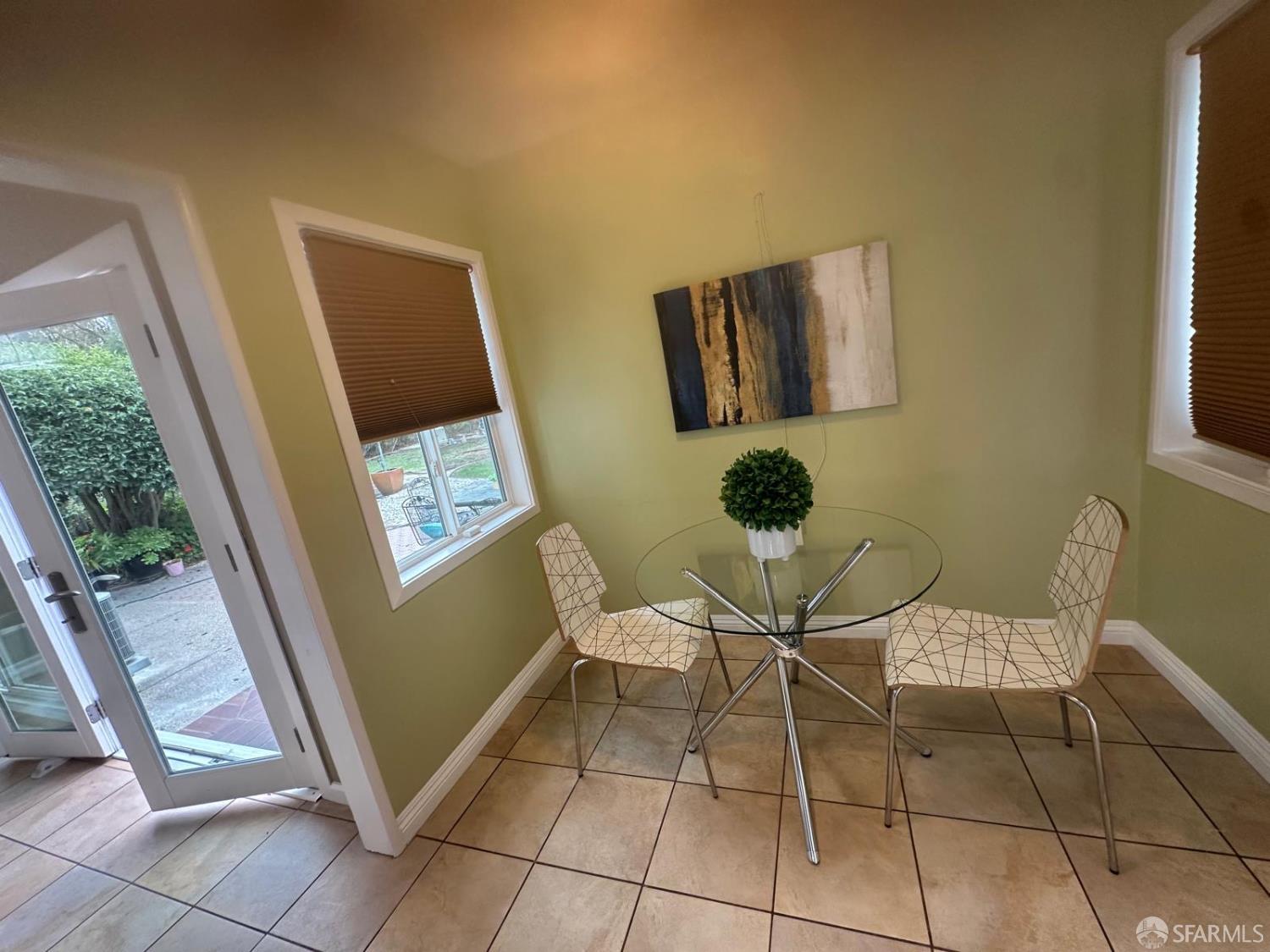 Detail Gallery Image 13 of 16 For 46 Pleasant Valley Dr, Walnut Creek,  CA 94597 - 3 Beds | 2 Baths