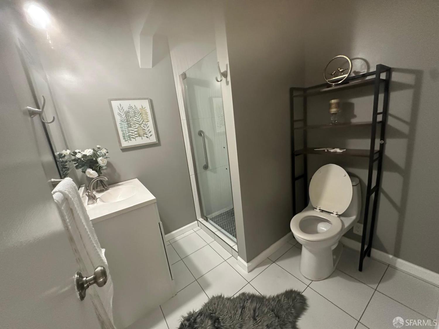 Detail Gallery Image 11 of 16 For 46 Pleasant Valley Dr, Walnut Creek,  CA 94597 - 3 Beds | 2 Baths