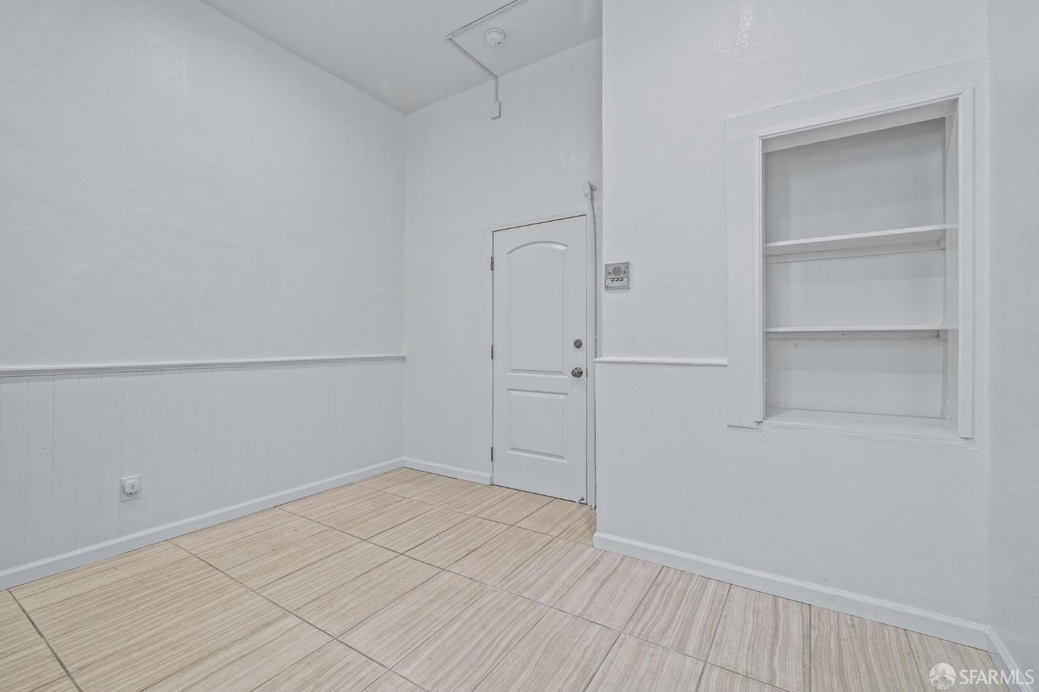 Detail Gallery Image 5 of 12 For 26 Church St, San Francisco,  CA 94114 - – Beds | – Baths