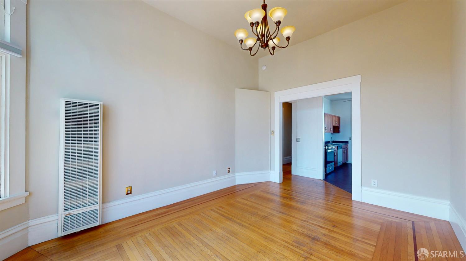 Detail Gallery Image 9 of 26 For 3320 22nd St, San Francisco,  CA 94110 - – Beds | – Baths