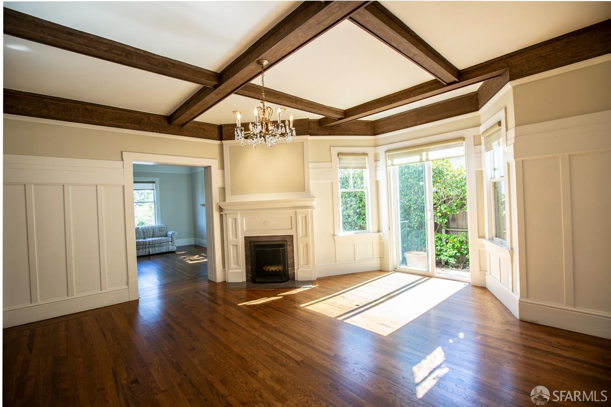 Detail Gallery Image 2 of 11 For 2901 Scott St, San Francisco,  CA 94123 - 2 Beds | 2 Baths