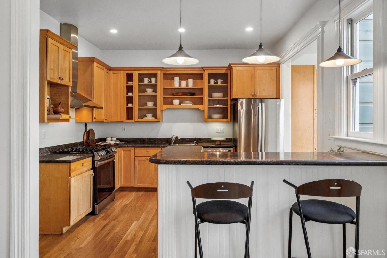 Detail Gallery Image 11 of 61 For 1458 10th Ave, San Francisco,  CA 94122 - 3 Beds | 2 Baths