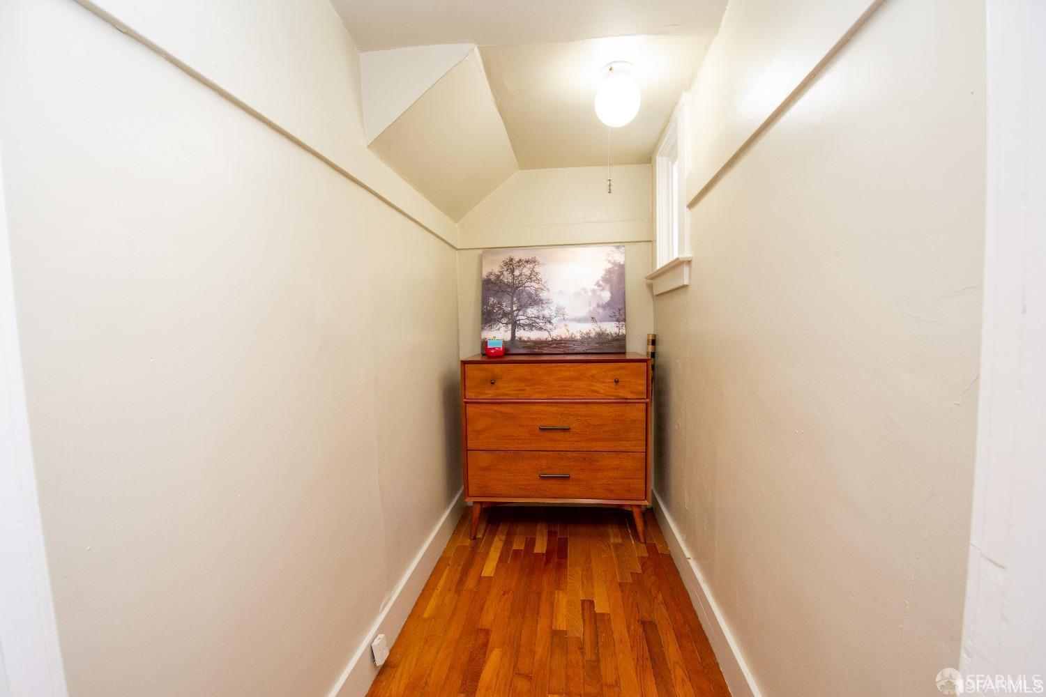 Detail Gallery Image 17 of 18 For 1445 Lombard St, San Francisco,  CA 94123 - 2 Beds | 2 Baths