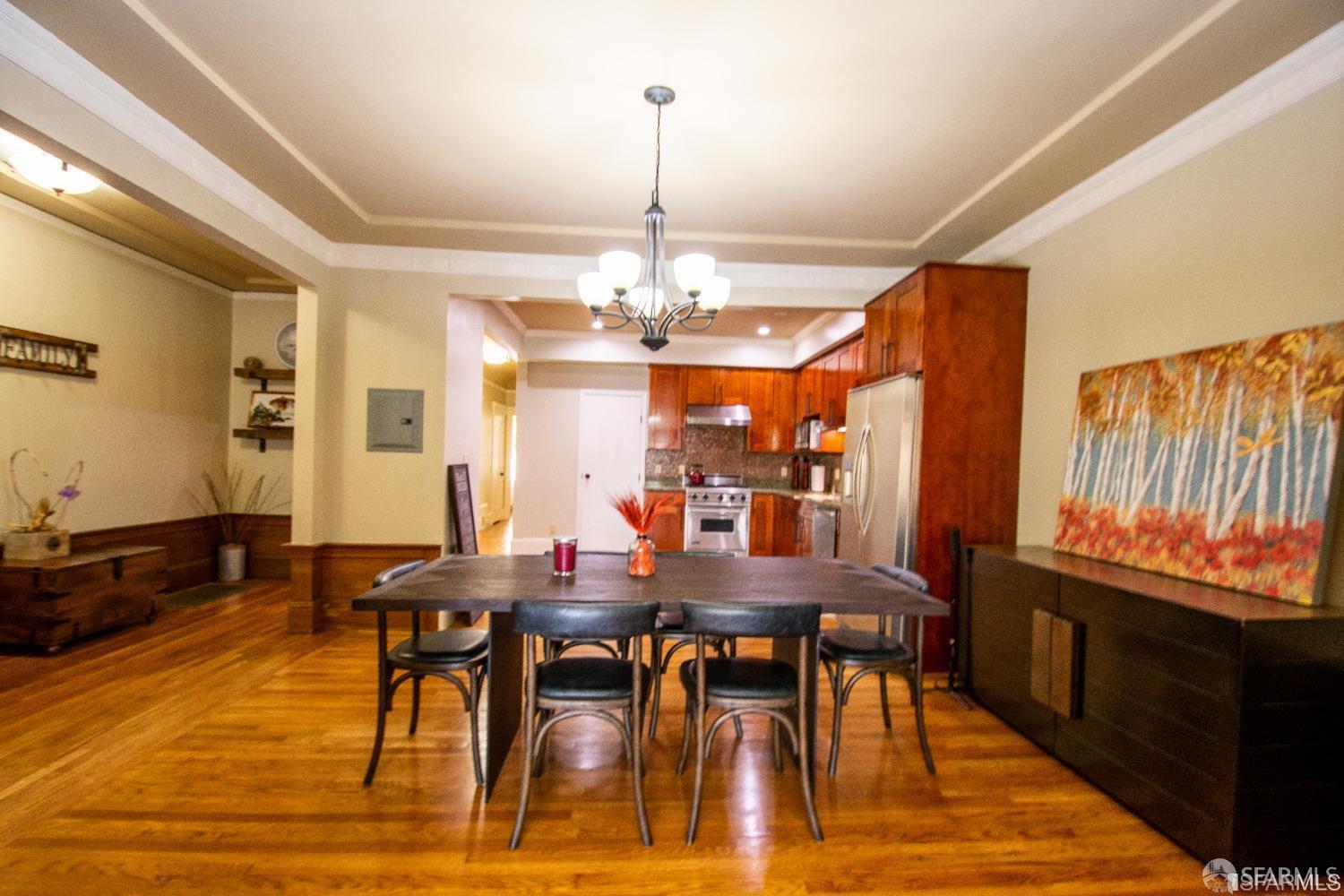 Detail Gallery Image 7 of 18 For 1445 Lombard St, San Francisco,  CA 94123 - 2 Beds | 2 Baths