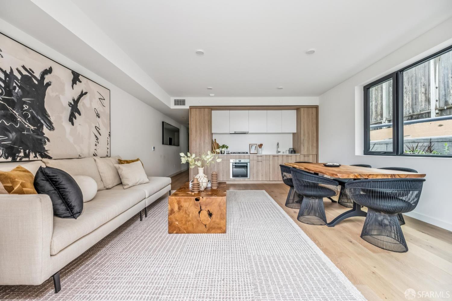 Photo #9: 425084666 Listing: Photo #9