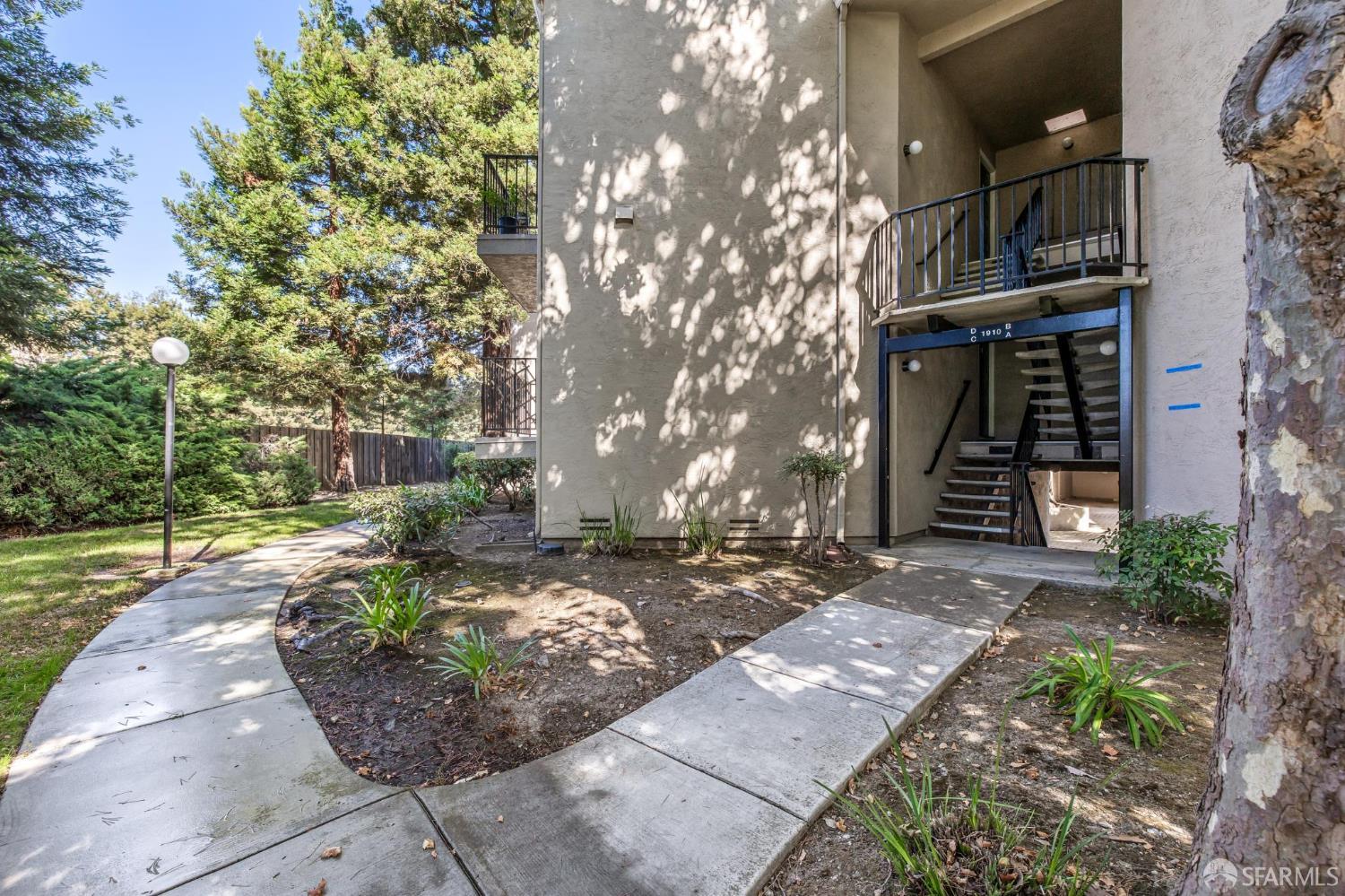 Detail Gallery Image 34 of 40 For 1910 Barrymore Cmn #C,  Fremont,  CA 94538 - 2 Beds | 1 Baths