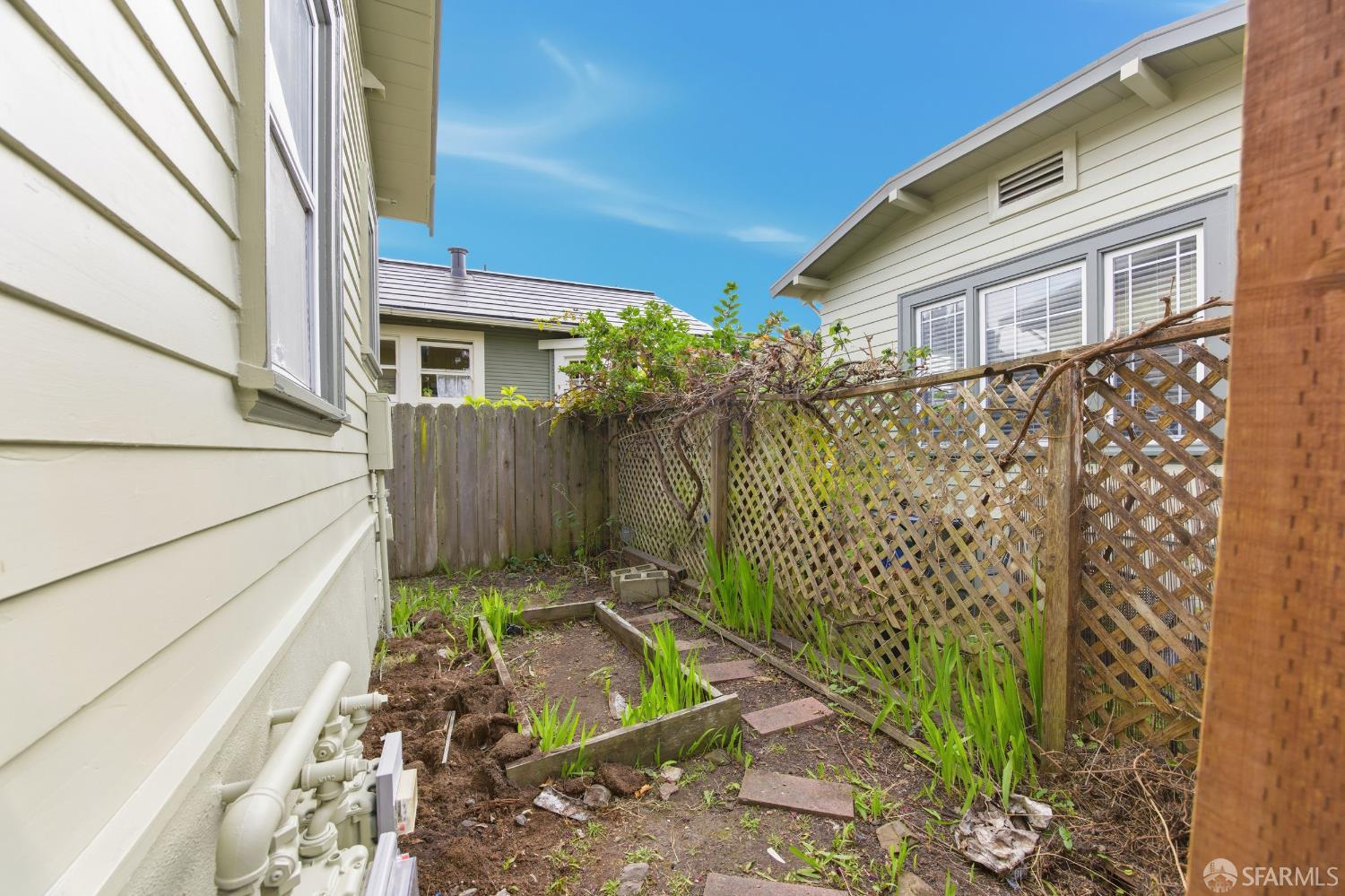 Detail Gallery Image 13 of 20 For 1504 10th St, Berkeley,  CA 94710 - – Beds | – Baths