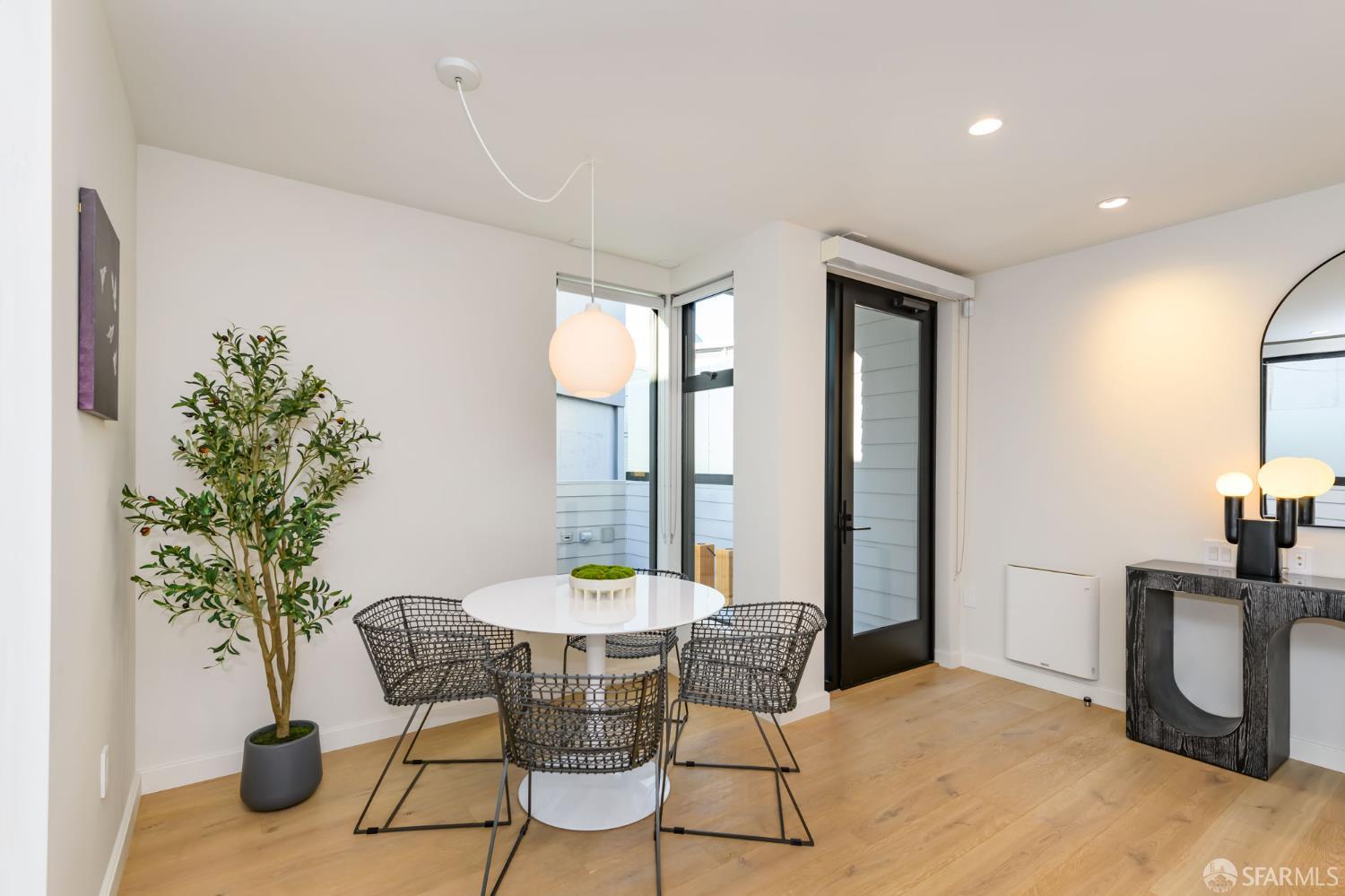 Detail Gallery Image 10 of 15 For 3310 Mission St #2,  San Francisco,  CA 94110 - 2 Beds | 1 Baths