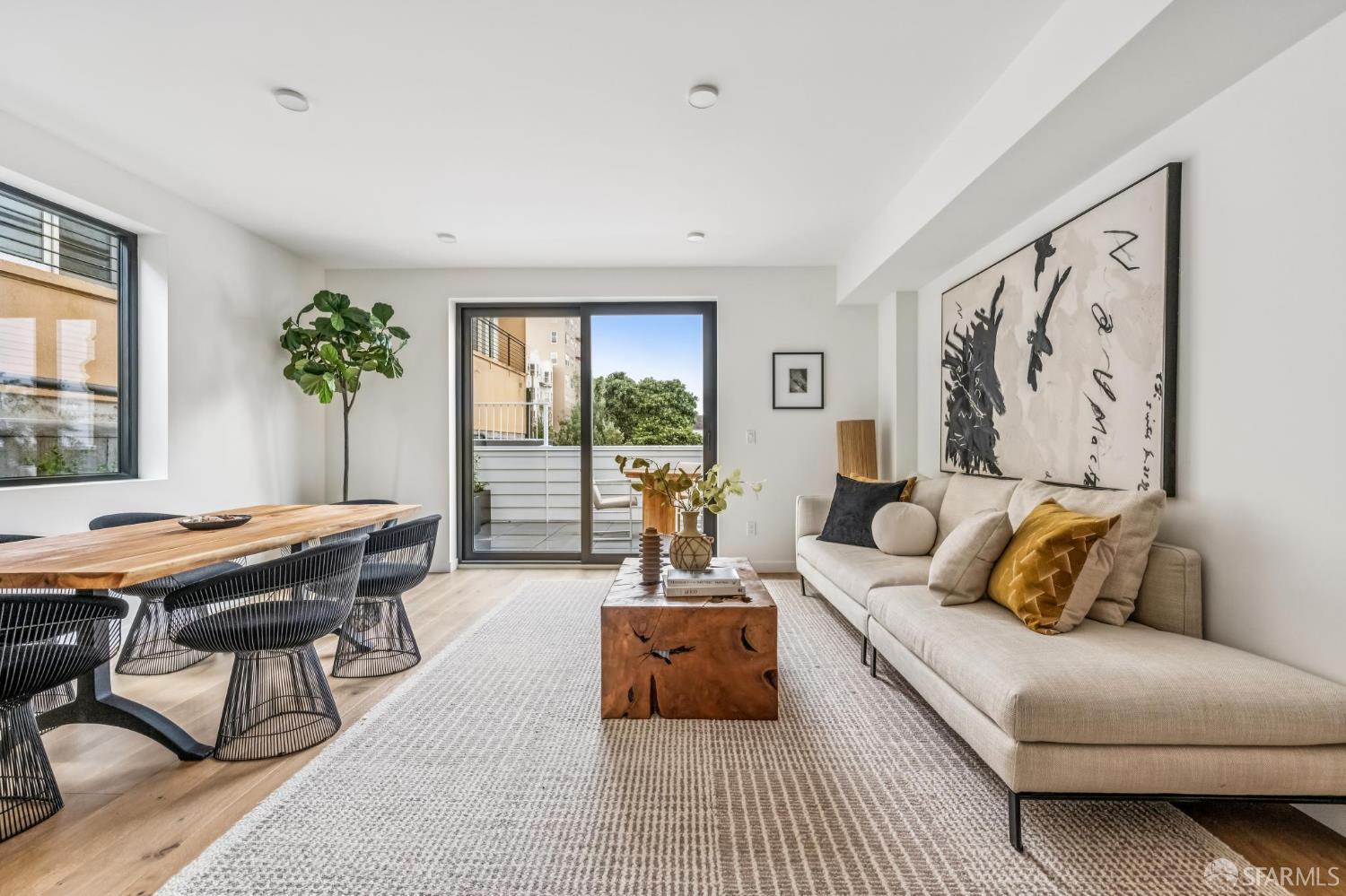 Photo #3: 425084666 Listing: Photo #3