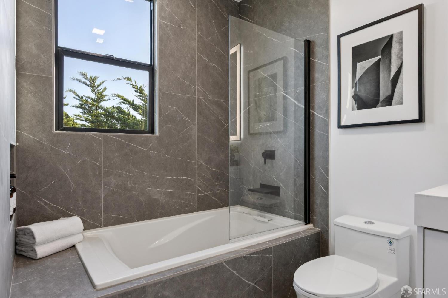 Detail Gallery Image 33 of 45 For 55 Upland Dr, San Francisco,  CA 94127 - 6 Beds | 5 Baths