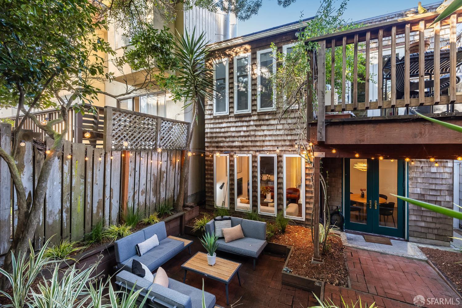 Detail Gallery Image 24 of 28 For 2757 Greenwich St, San Francisco,  CA 94123 - 2 Beds | 1 Baths