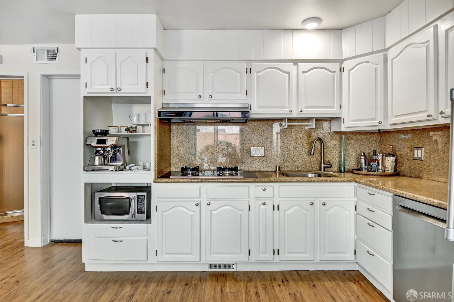 Detail Gallery Image 29 of 42 For 206 Somerset St, San Francisco,  CA 94134 - 3 Beds | 3 Baths