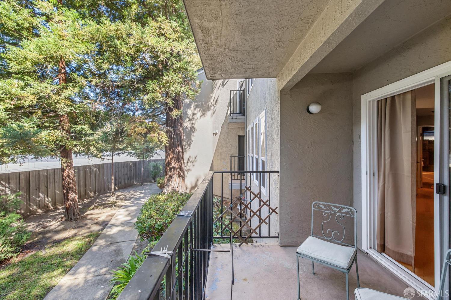 Detail Gallery Image 16 of 40 For 1910 Barrymore Cmn #C,  Fremont,  CA 94538 - 2 Beds | 1 Baths