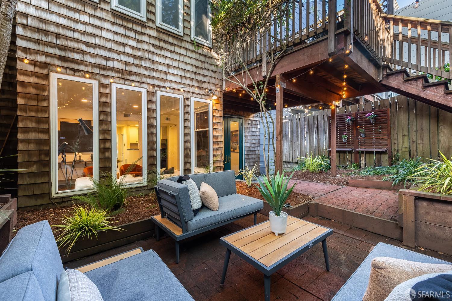 Detail Gallery Image 23 of 28 For 2757 Greenwich St, San Francisco,  CA 94123 - 2 Beds | 1 Baths