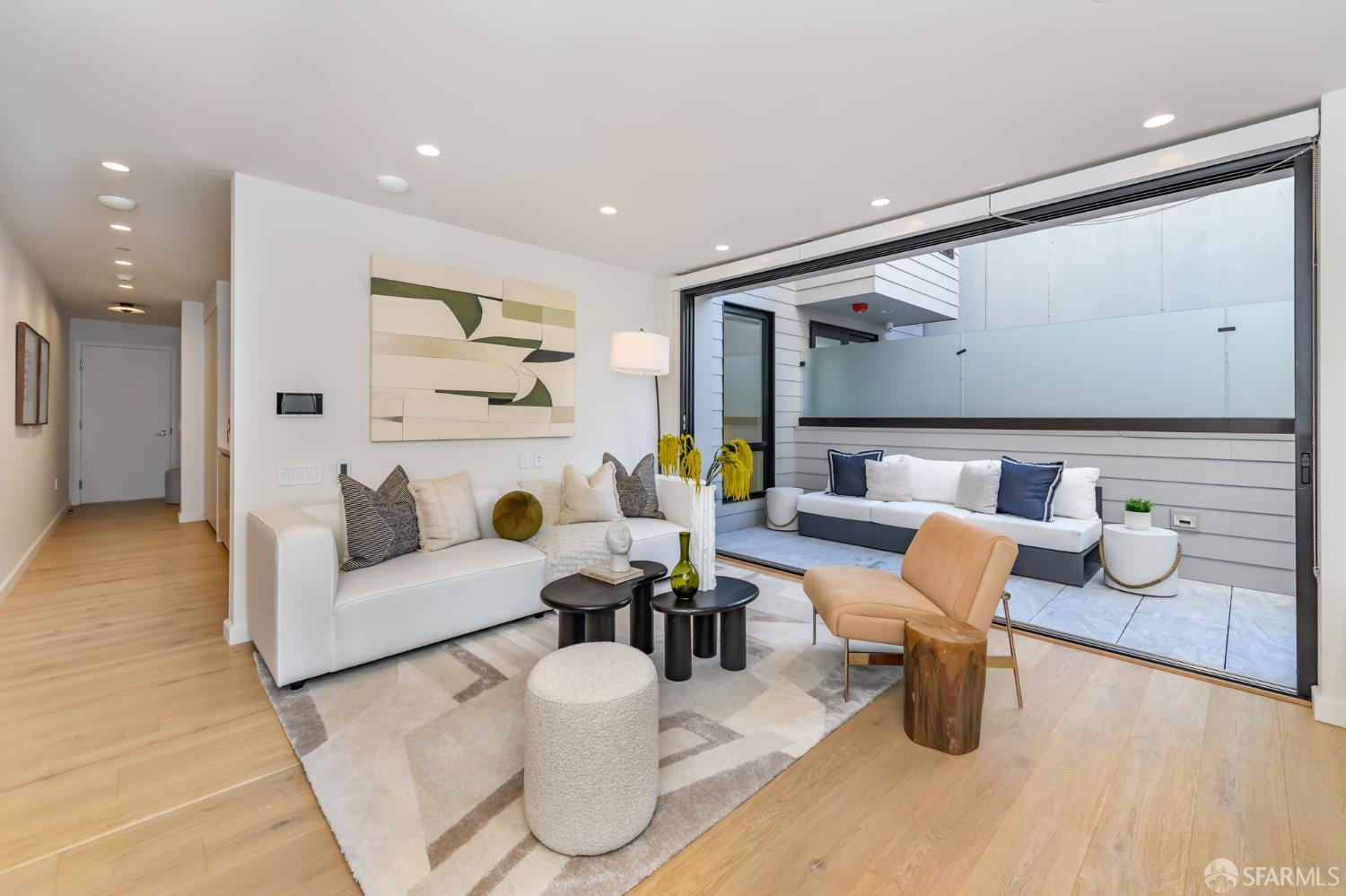 Detail Gallery Image 7 of 15 For 3310 Mission St #2,  San Francisco,  CA 94110 - 2 Beds | 1 Baths