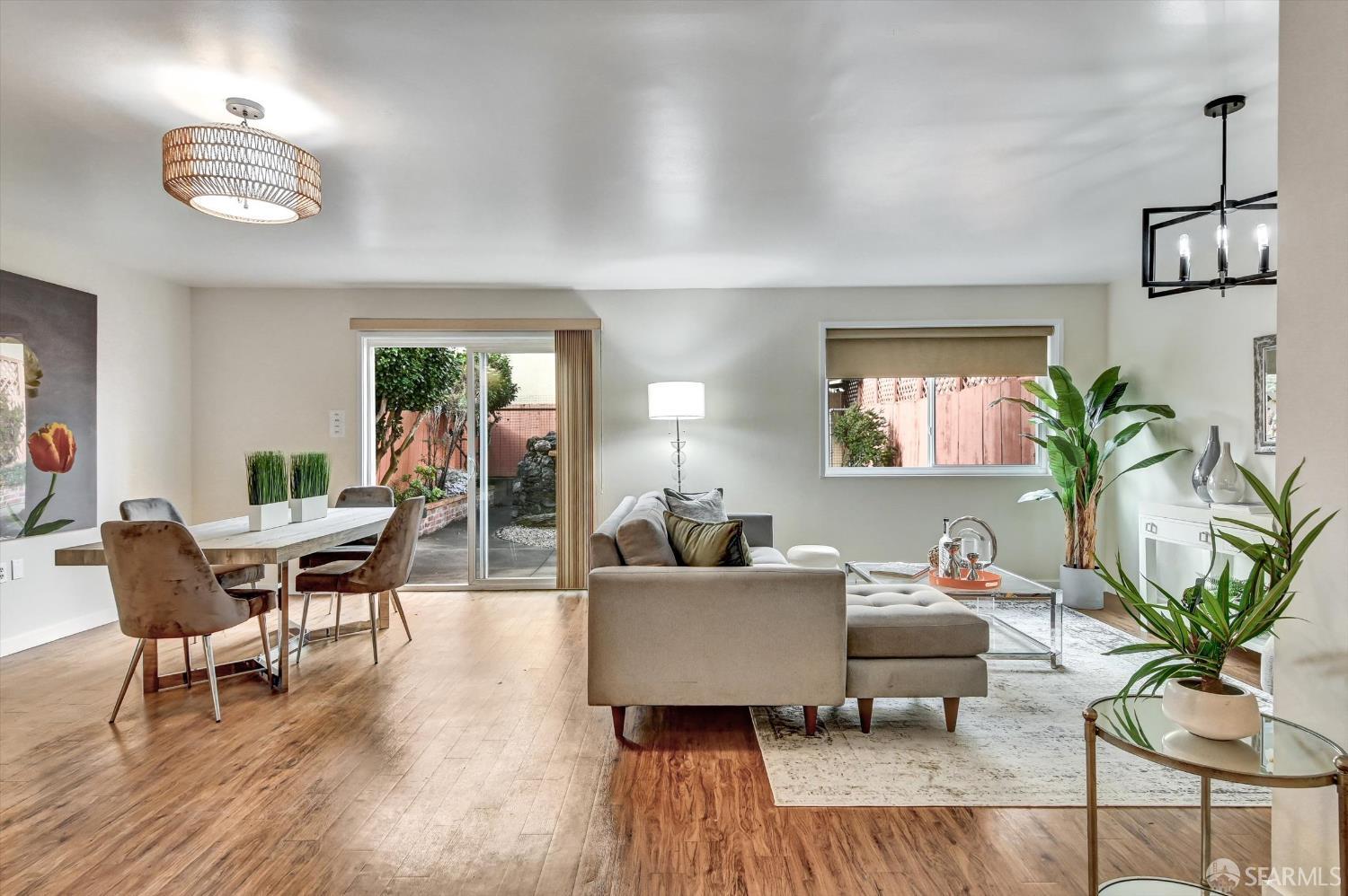 Detail Gallery Image 23 of 42 For 206 Somerset St, San Francisco,  CA 94134 - 3 Beds | 3 Baths