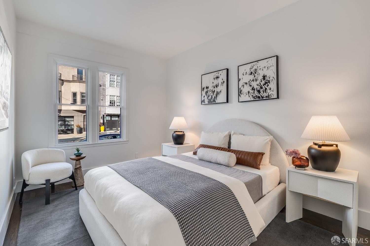 Detail Gallery Image 10 of 28 For 2757 Greenwich St, San Francisco,  CA 94123 - 2 Beds | 1 Baths