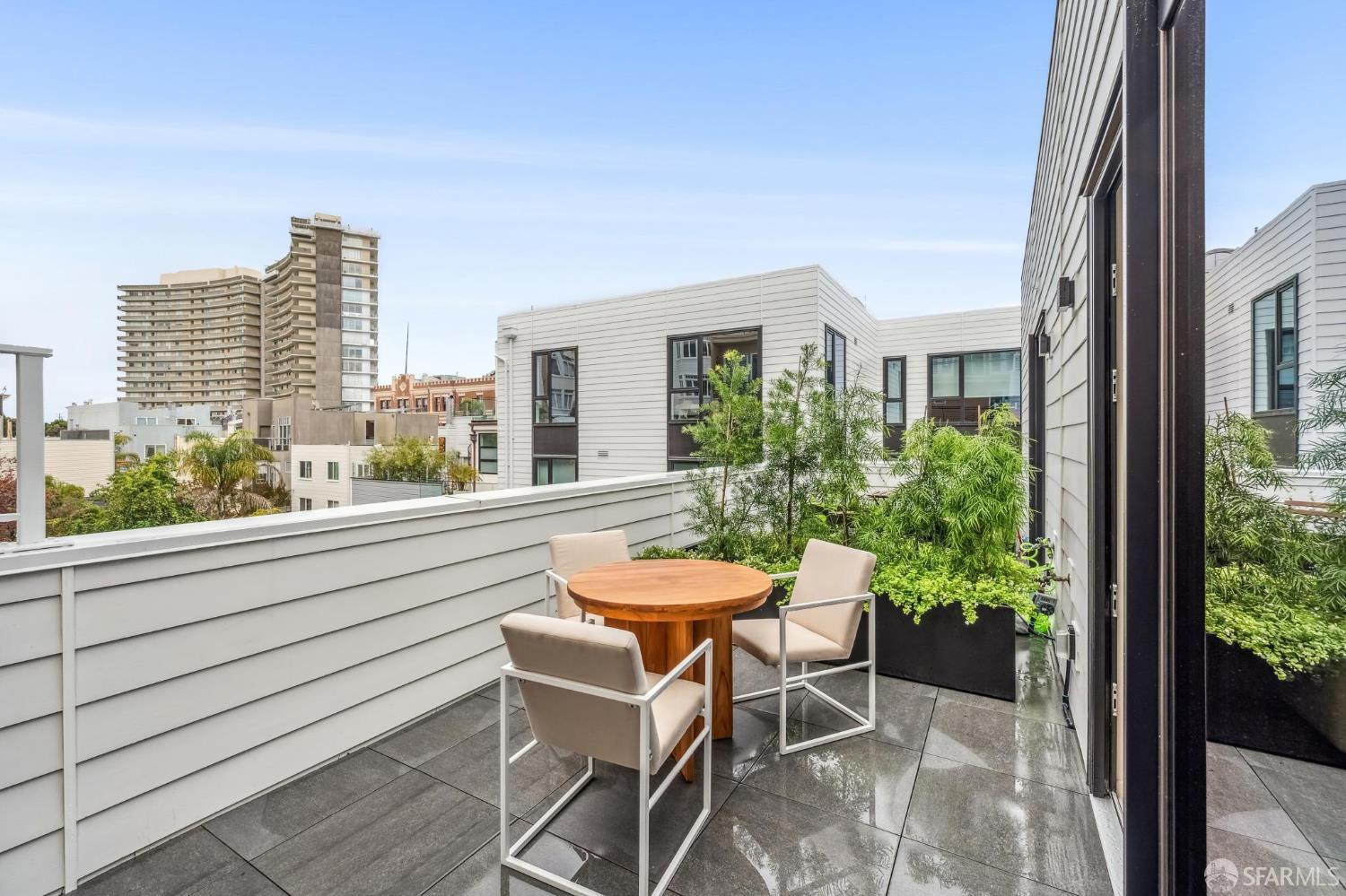 Photo #8: 425084666 Listing: Photo #8