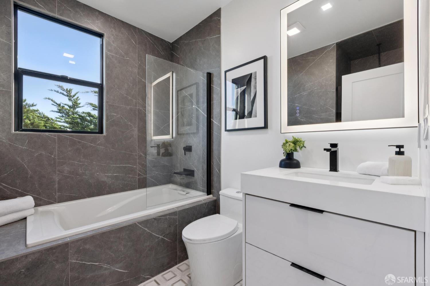 Detail Gallery Image 31 of 45 For 55 Upland Dr, San Francisco,  CA 94127 - 6 Beds | 5 Baths