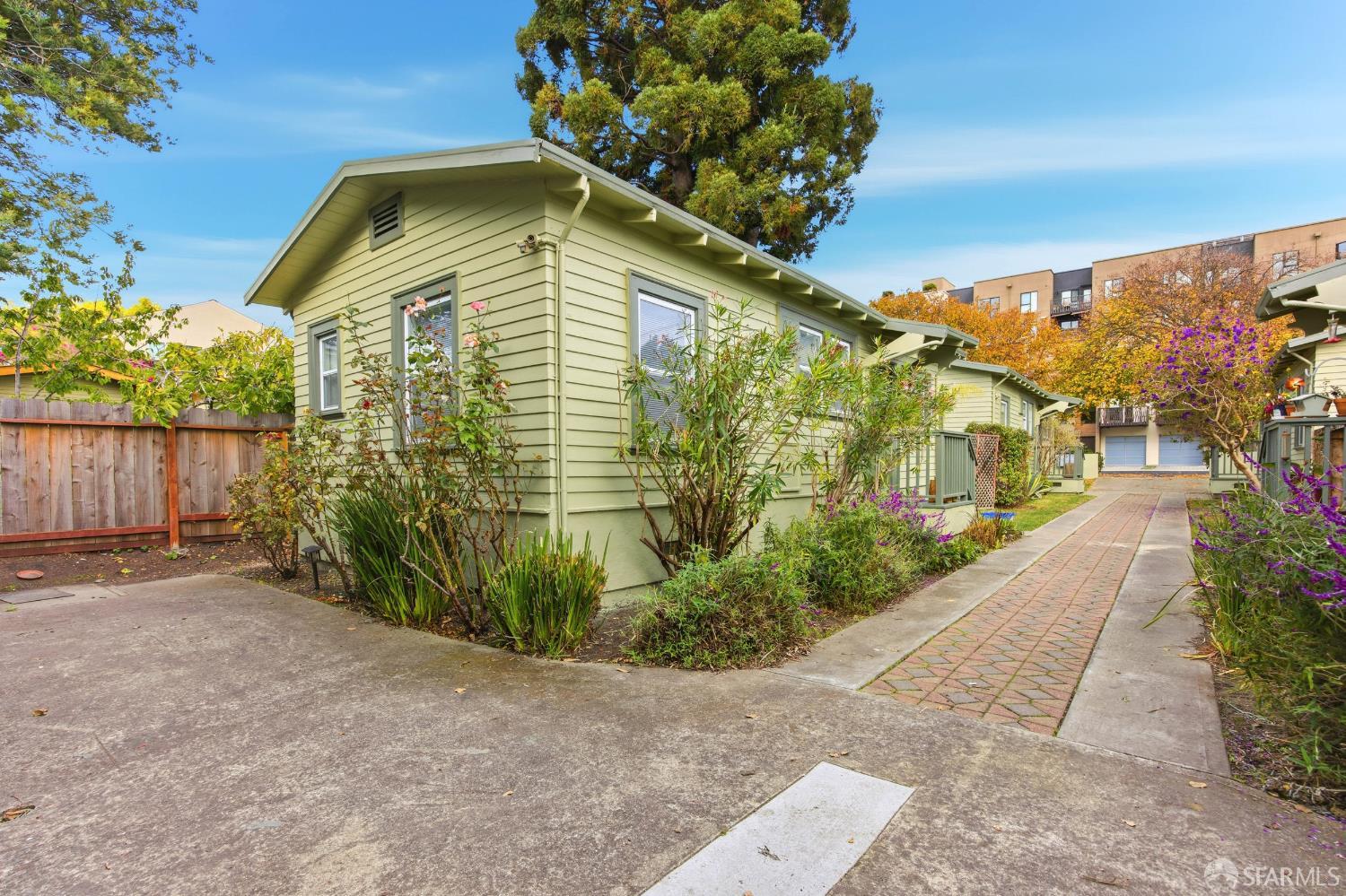 Detail Gallery Image 17 of 20 For 1504 10th St, Berkeley,  CA 94710 - – Beds | – Baths