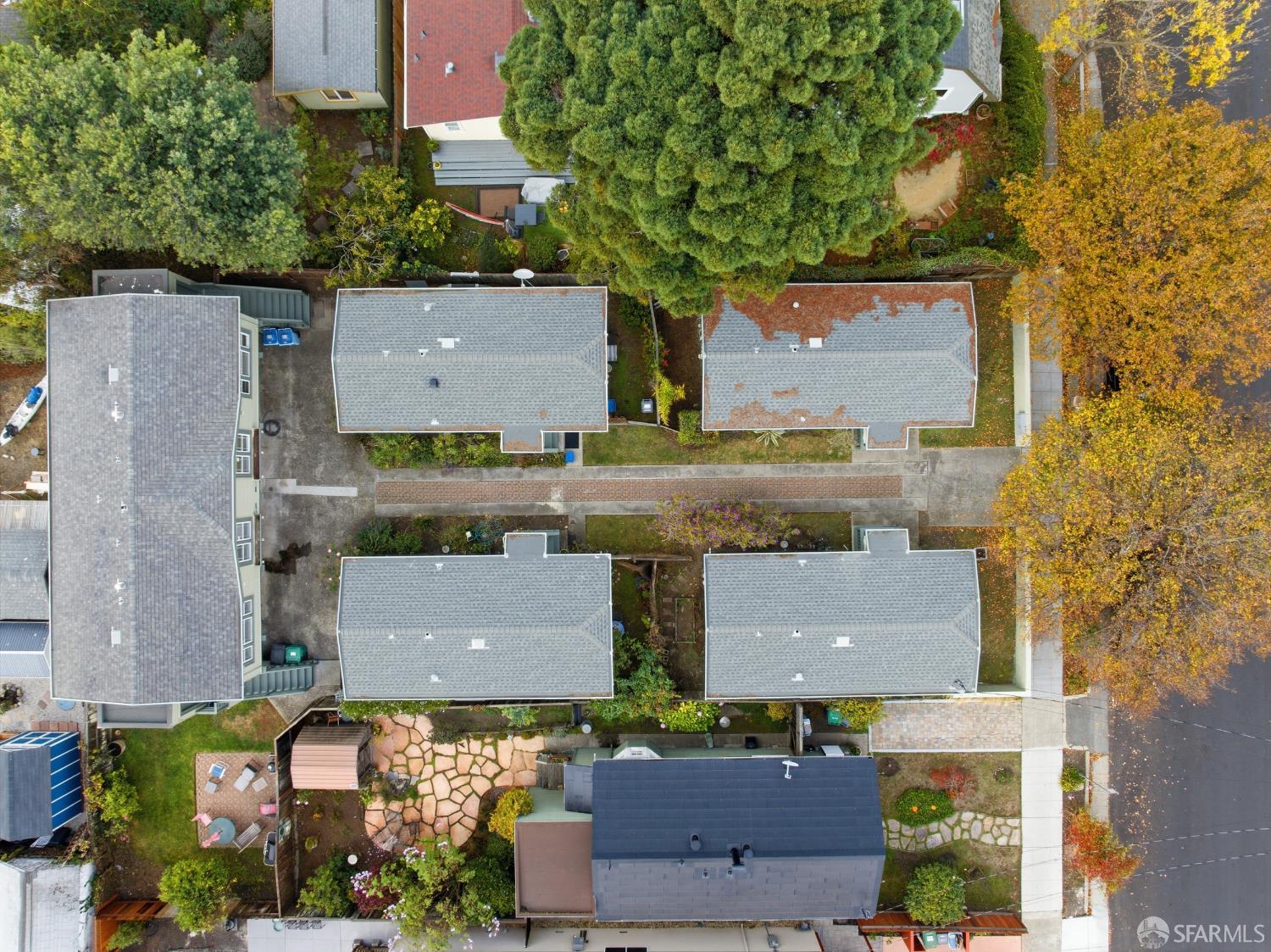 Detail Gallery Image 3 of 20 For 1504 10th St, Berkeley,  CA 94710 - – Beds | – Baths