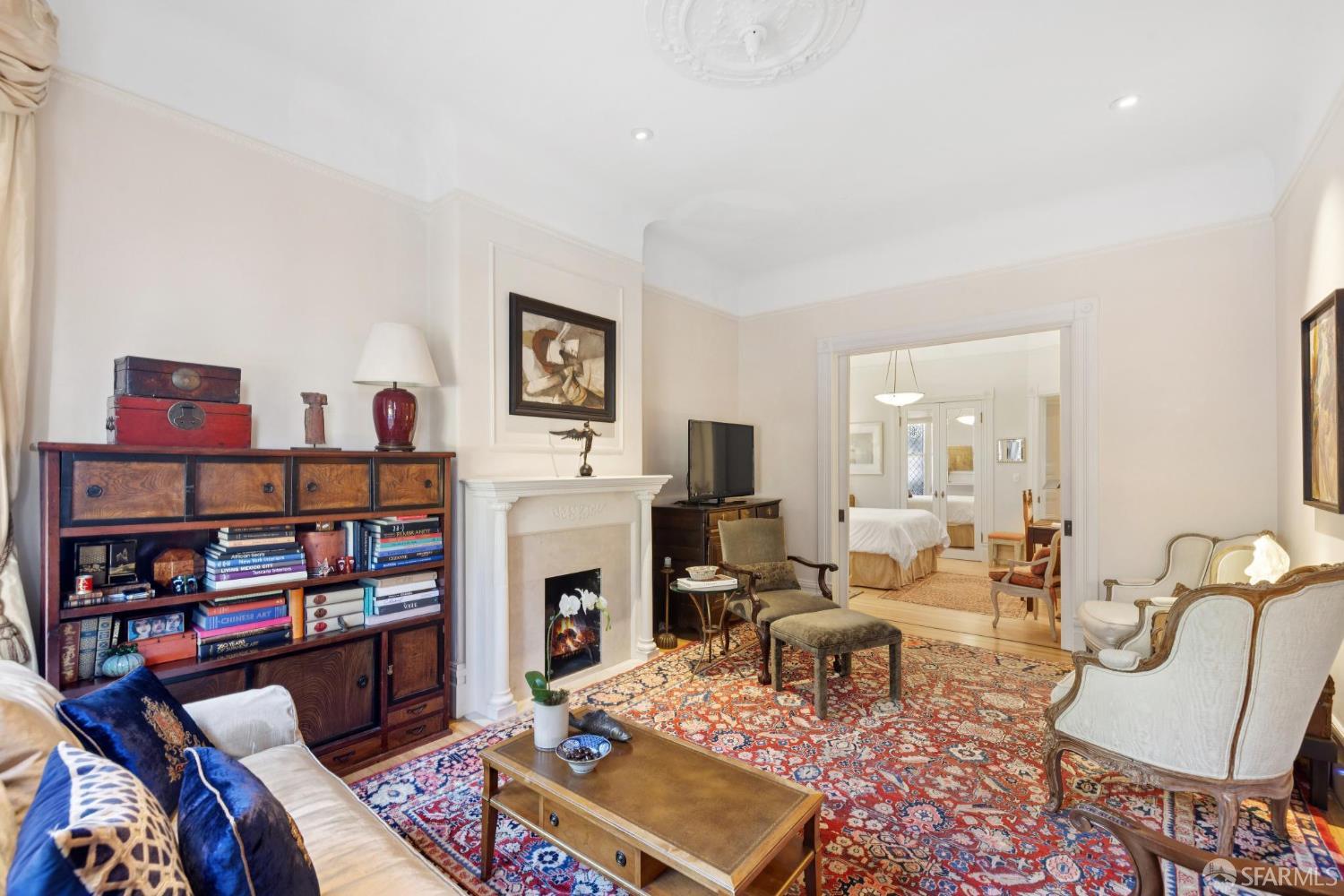 Detail Gallery Image 5 of 25 For 571 Buena Vista Ave, San Francisco,  CA 94117 - 2 Beds | 1/1 Baths