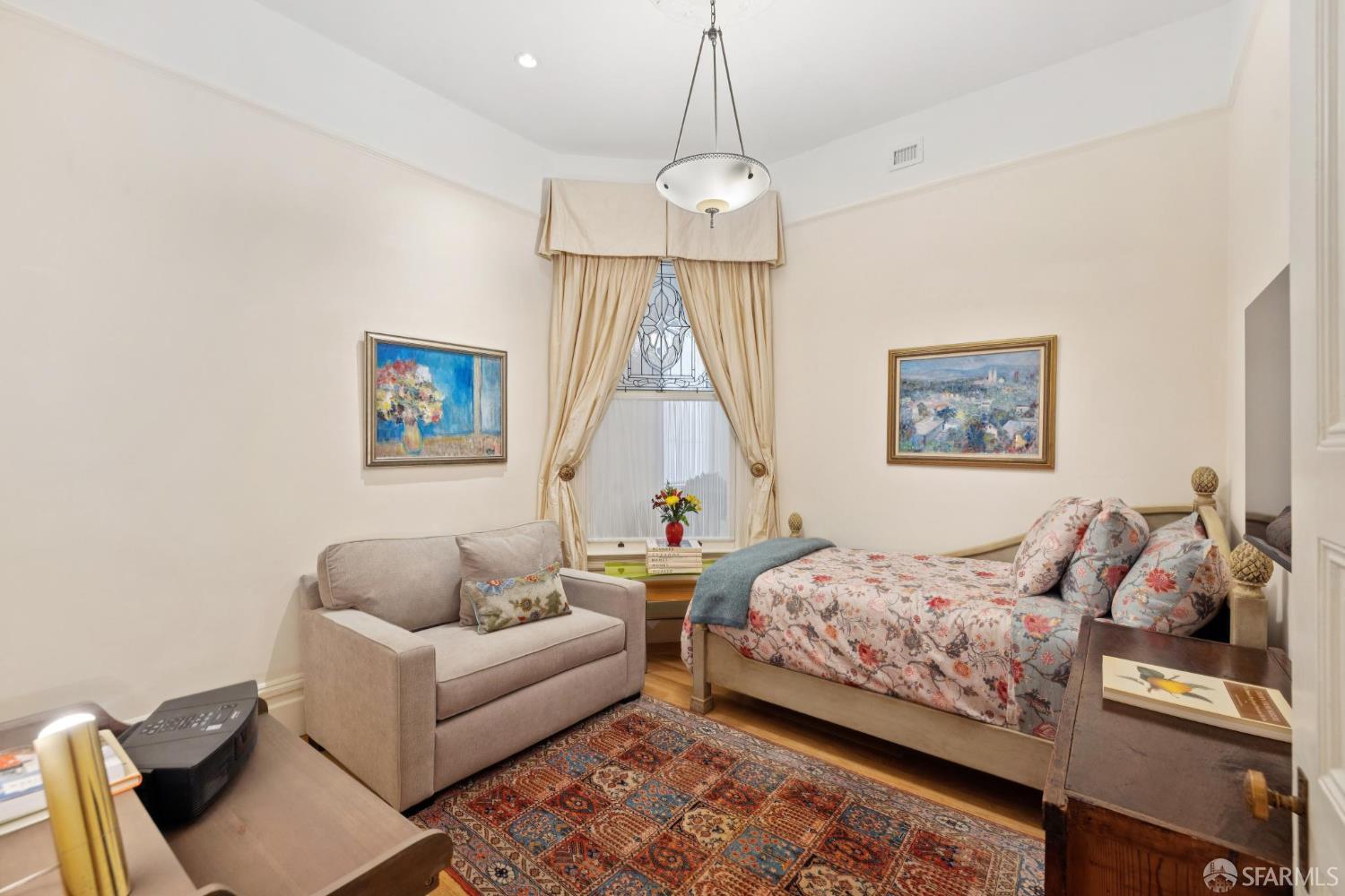 Detail Gallery Image 18 of 25 For 571 Buena Vista Ave, San Francisco,  CA 94117 - 2 Beds | 1/1 Baths