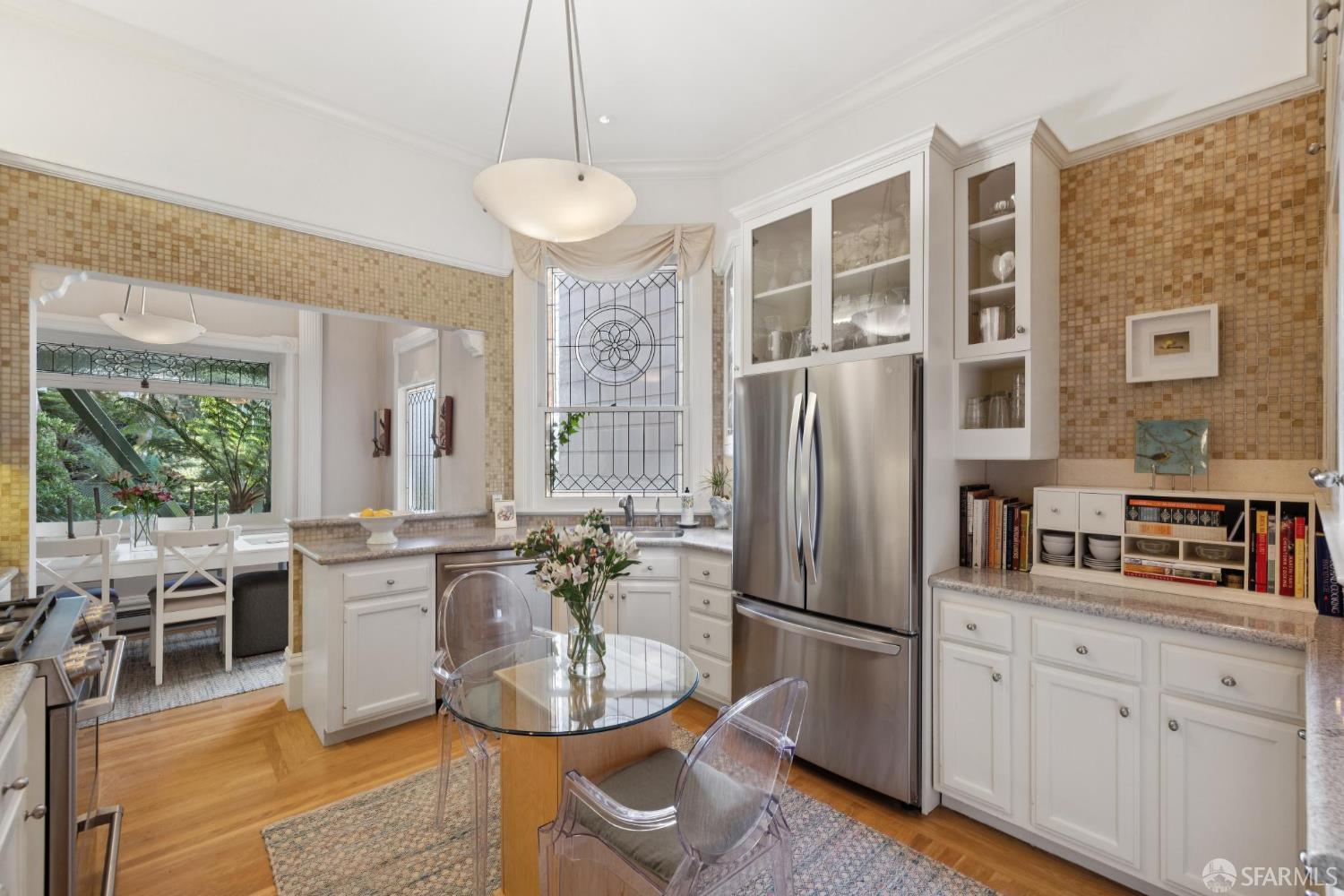 Detail Gallery Image 14 of 25 For 571 Buena Vista Ave, San Francisco,  CA 94117 - 2 Beds | 1/1 Baths