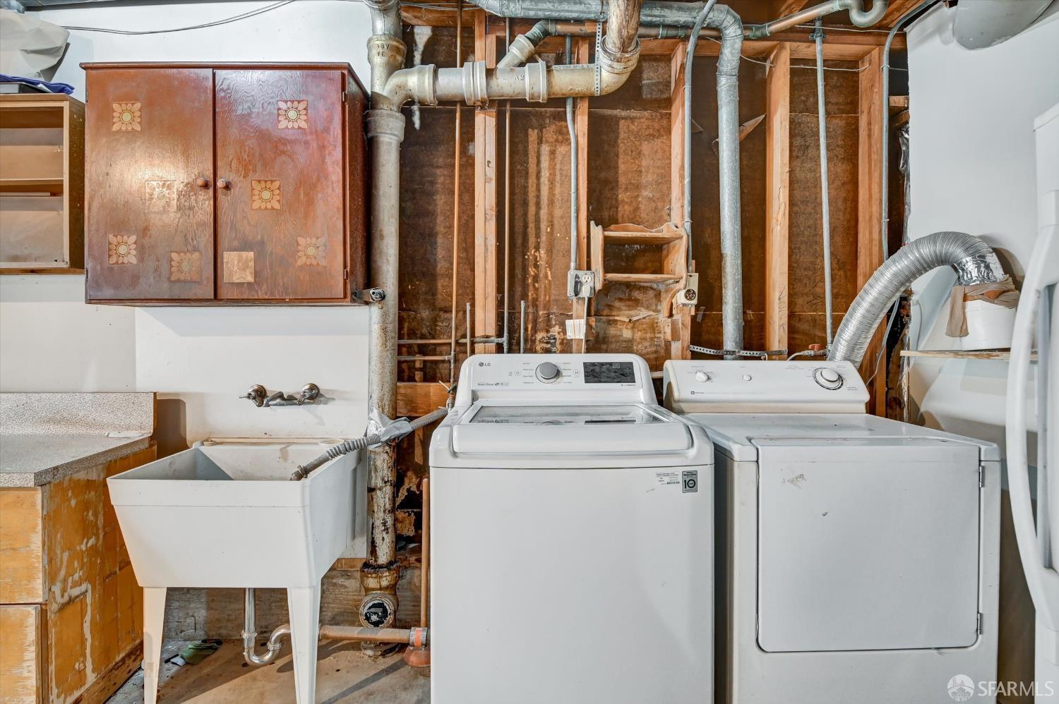 Detail Gallery Image 34 of 42 For 206 Somerset St, San Francisco,  CA 94134 - 3 Beds | 3 Baths