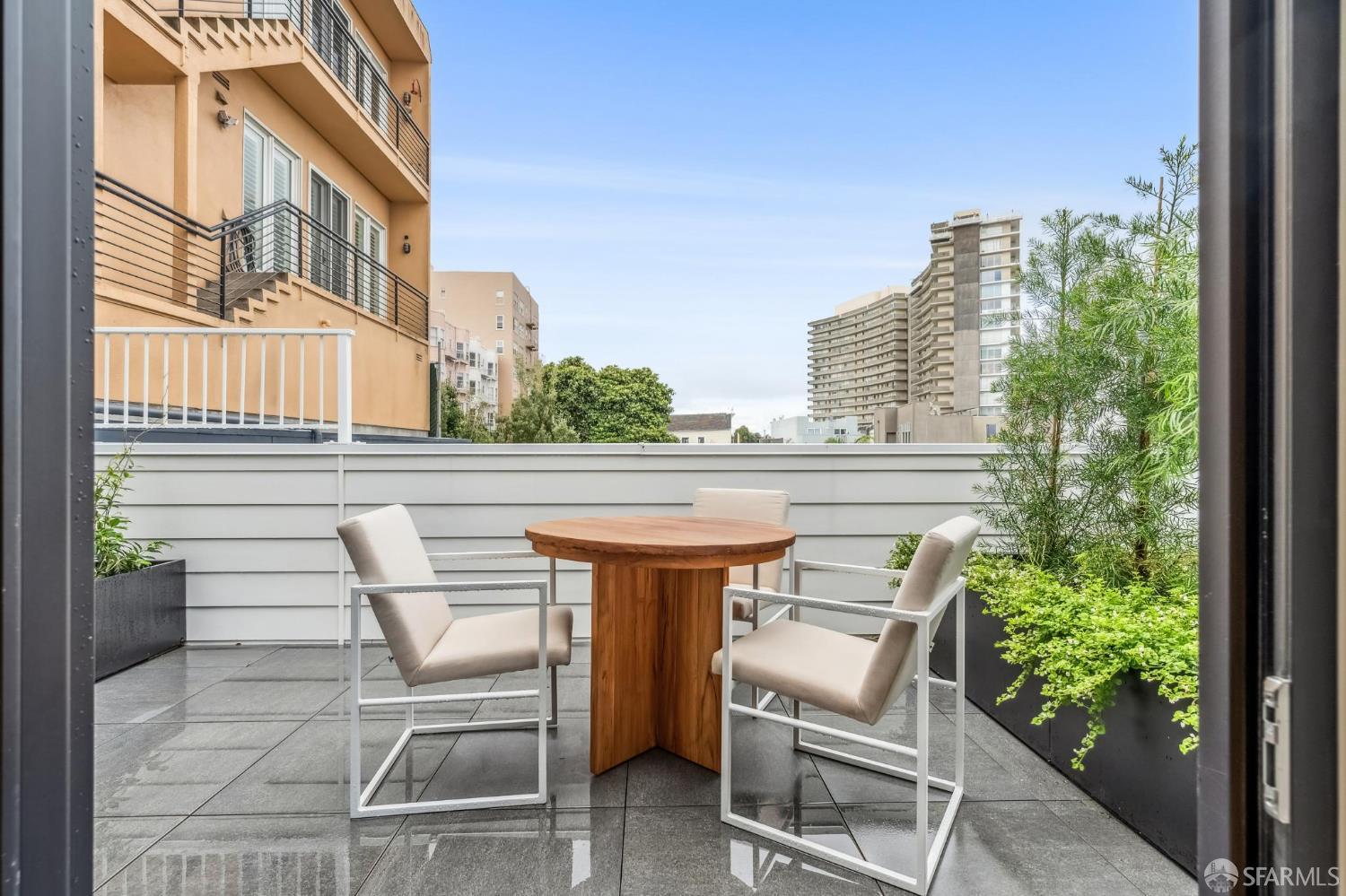 Photo #7: 425084666 Listing: Photo #7