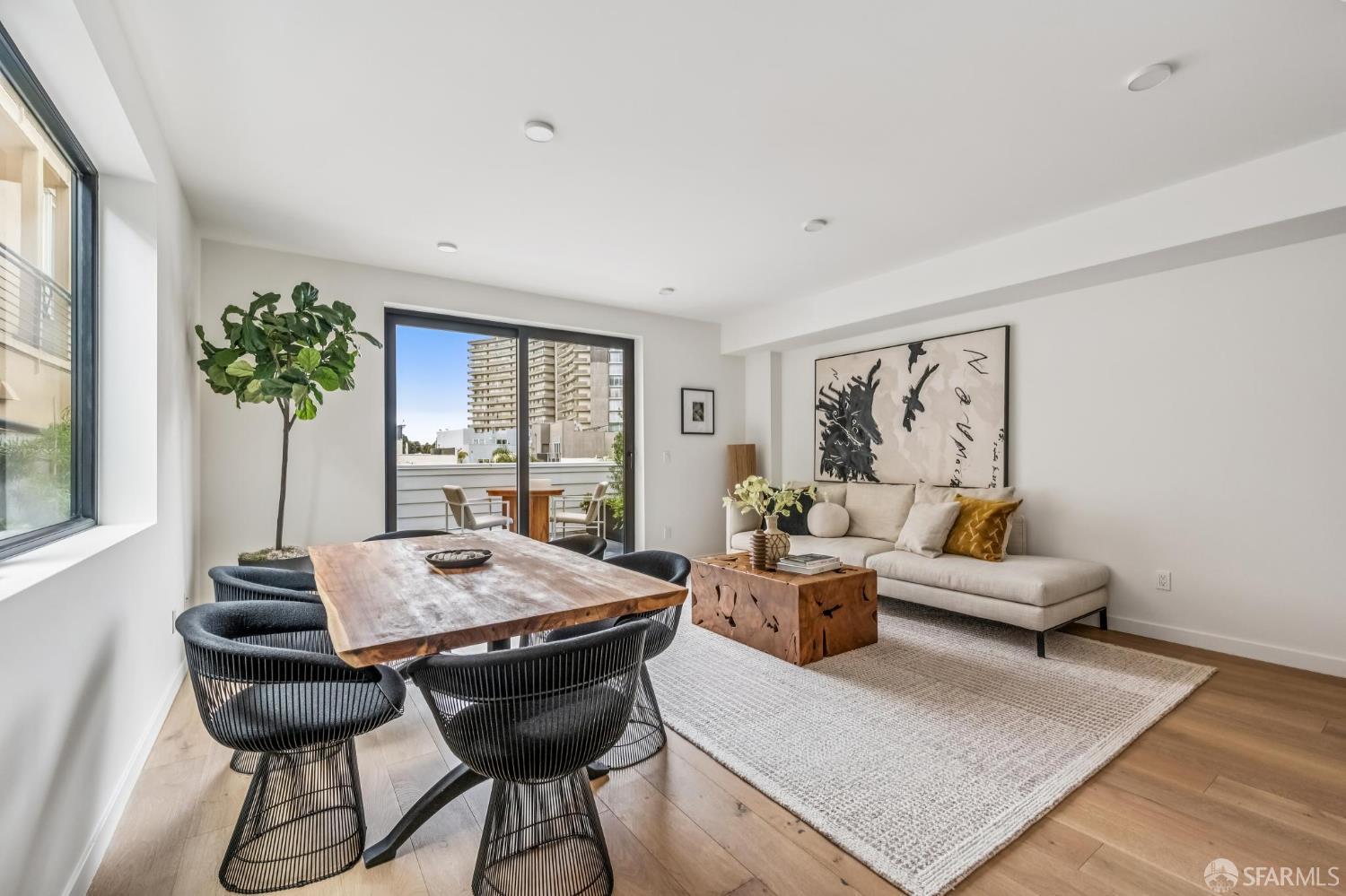 Photo #1: 425084666 Listing: Photo #1