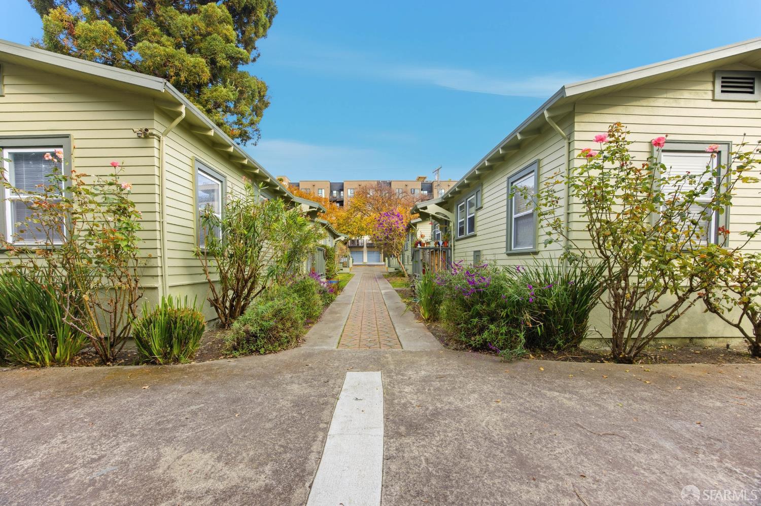 Detail Gallery Image 2 of 20 For 1504 10th St, Berkeley,  CA 94710 - – Beds | – Baths