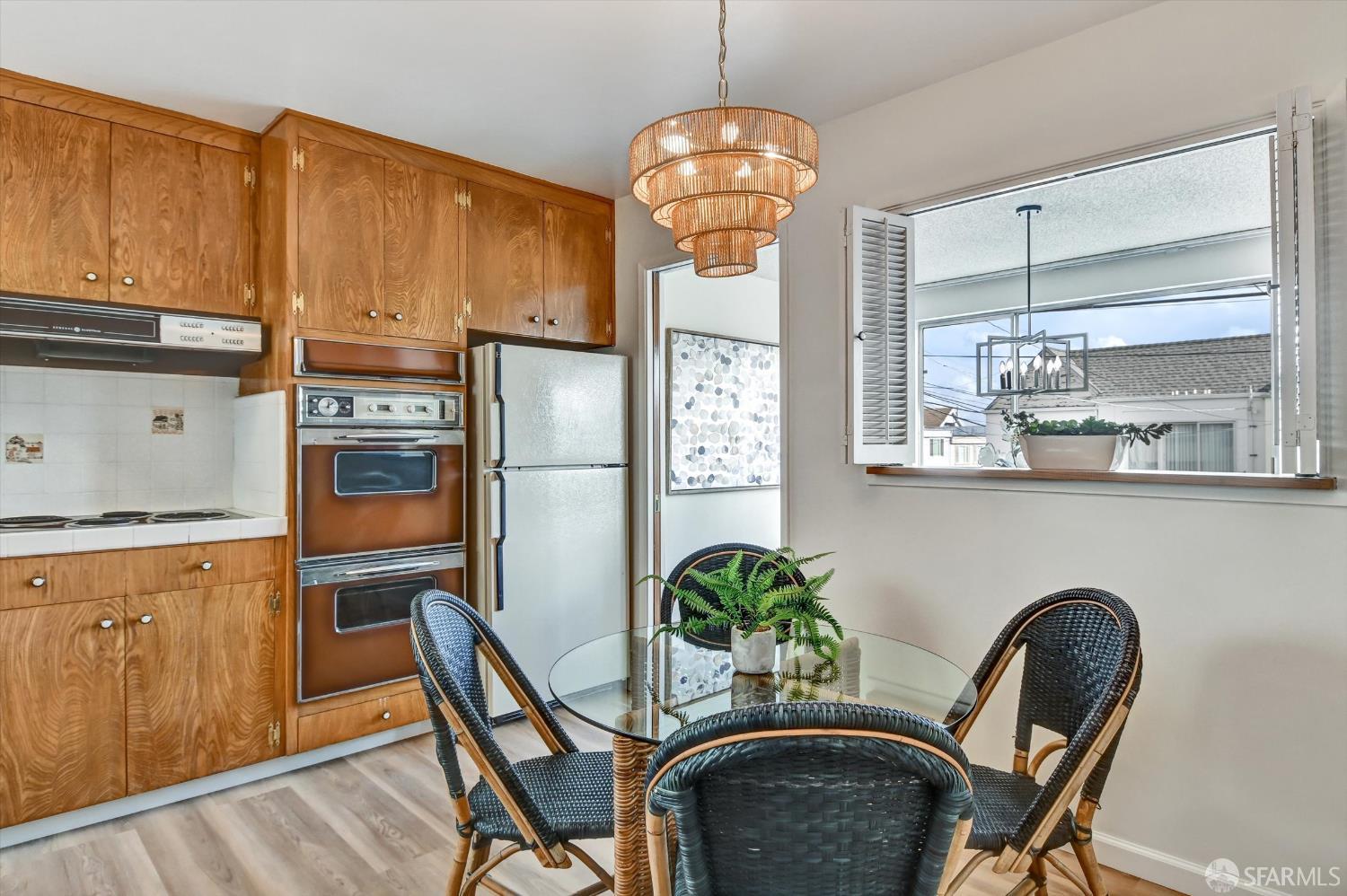 Detail Gallery Image 12 of 42 For 206 Somerset St, San Francisco,  CA 94134 - 3 Beds | 3 Baths