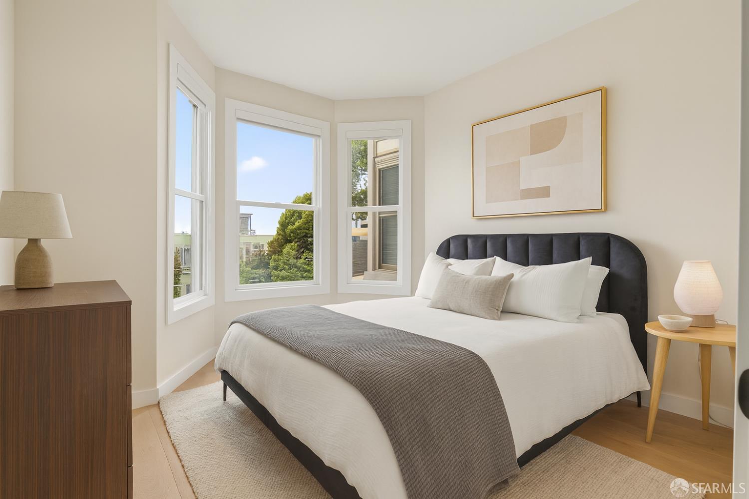 Detail Gallery Image 9 of 26 For 1811 Leavenworth St #7,  San Francisco,  CA 94109 - 2 Beds | 2 Baths