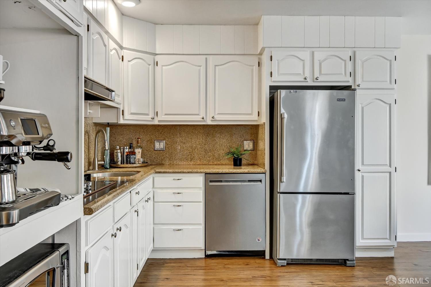 Detail Gallery Image 31 of 42 For 206 Somerset St, San Francisco,  CA 94134 - 3 Beds | 3 Baths