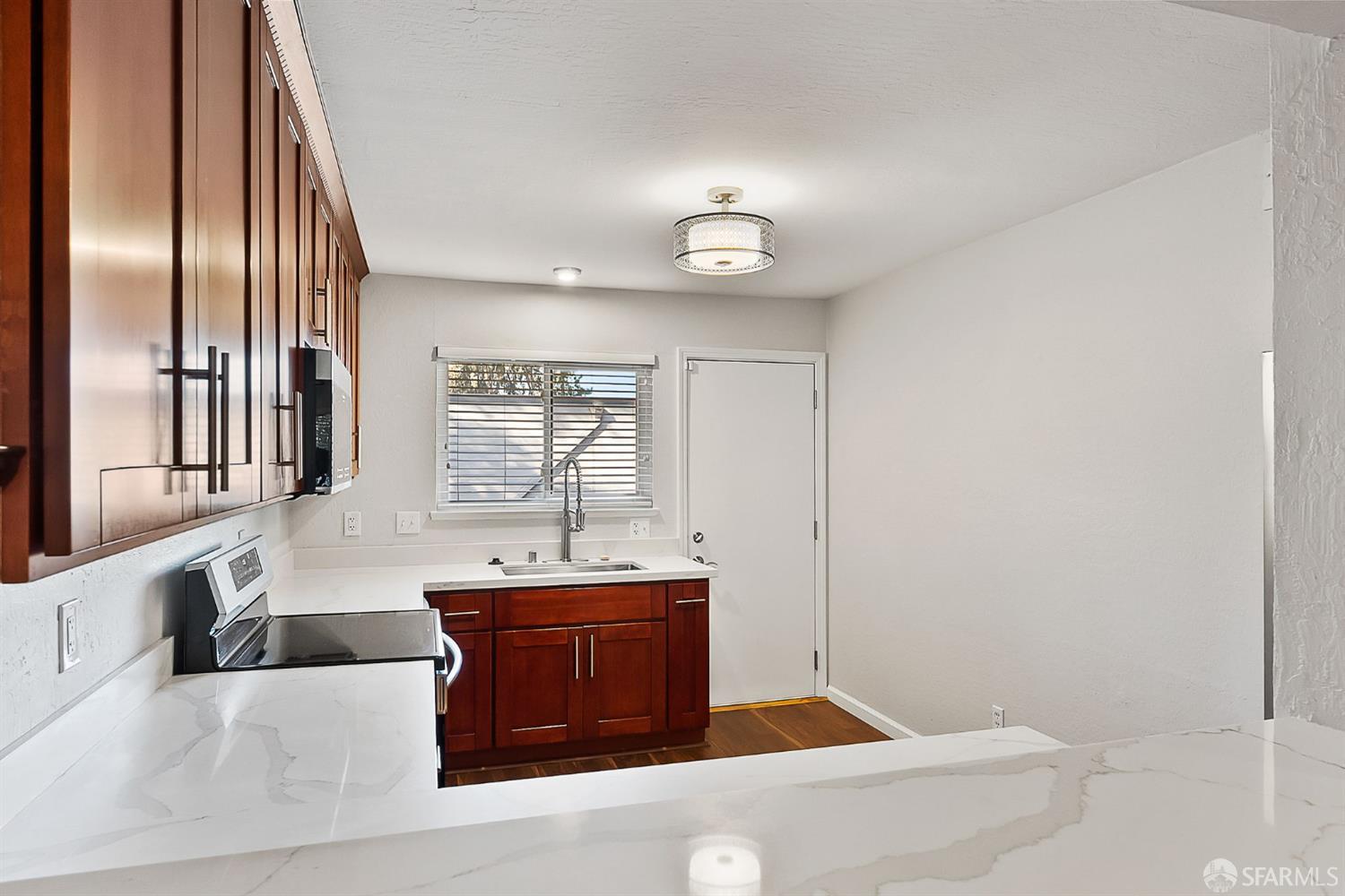 Detail Gallery Image 12 of 26 For 35 Monte Cresta Ave, Pleasant Hill,  CA 94523 - 2 Beds | 1 Baths