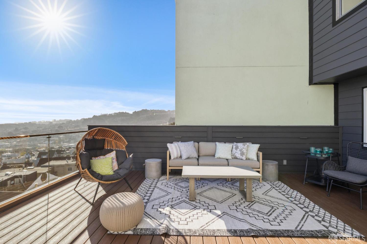 Front Image Thumbnail for SF425078971