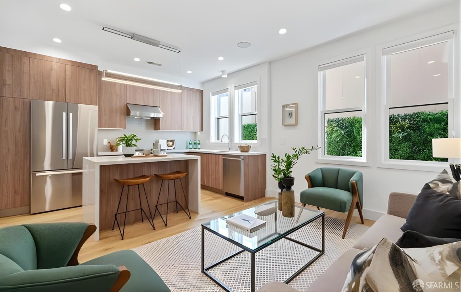 Detail Gallery Image 7 of 57 For 31 Prescott Ct, San Francisco,  CA 94133 - – Beds | – Baths