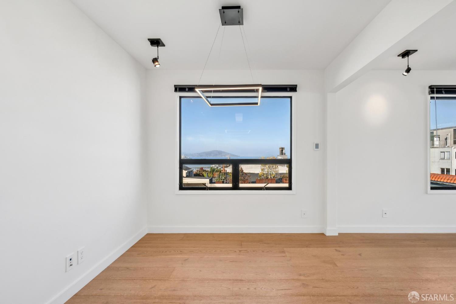 Detail Gallery Image 19 of 52 For 1831 Grant Ave #301,  San Francisco,  CA 94133 - 1 Beds | 1 Baths