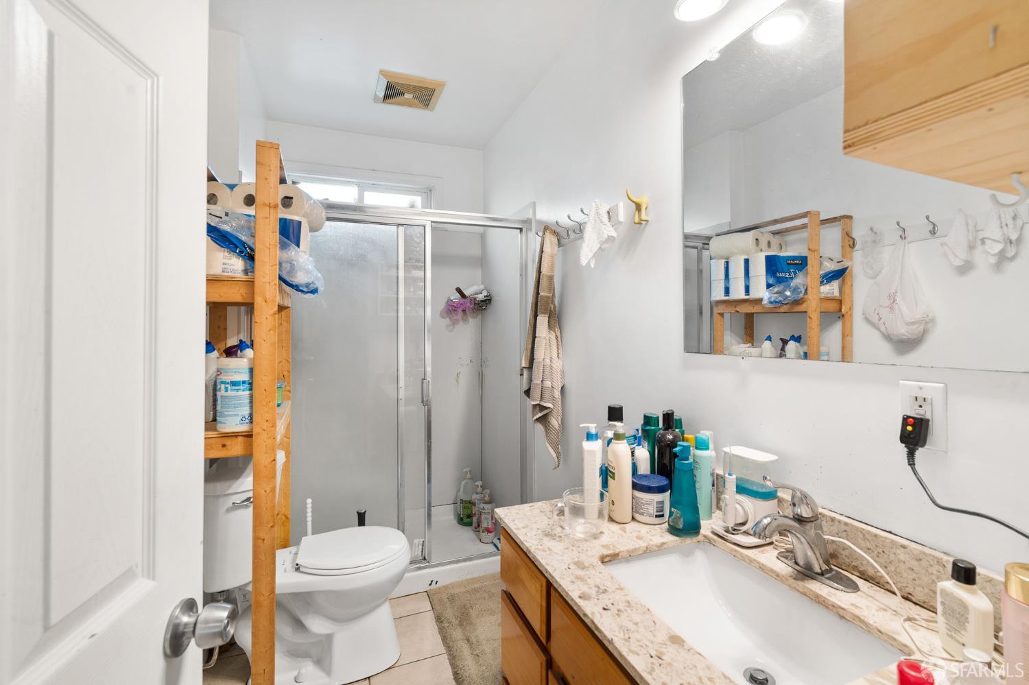 Detail Gallery Image 23 of 70 For 1748 E 15th St, Oakland,  CA 94606 - – Beds | – Baths
