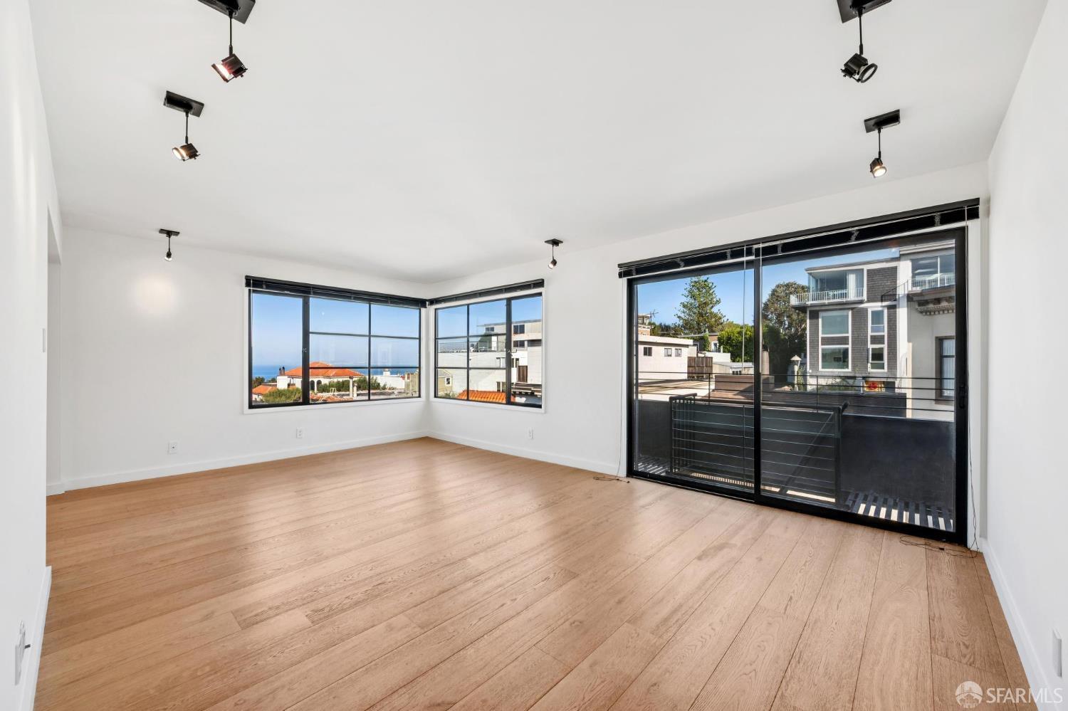 Detail Gallery Image 32 of 52 For 1831 Grant Ave #301,  San Francisco,  CA 94133 - 1 Beds | 1 Baths