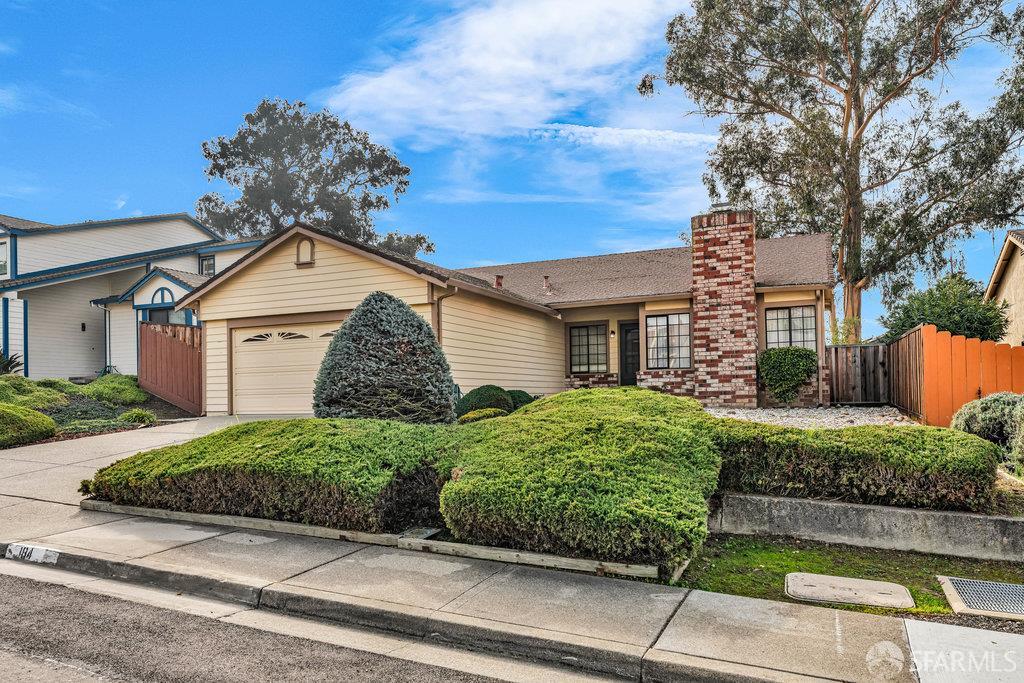 Detail Gallery Image 3 of 61 For 184 Pearce, Hercules,  CA 94547 - 3 Beds | 2 Baths