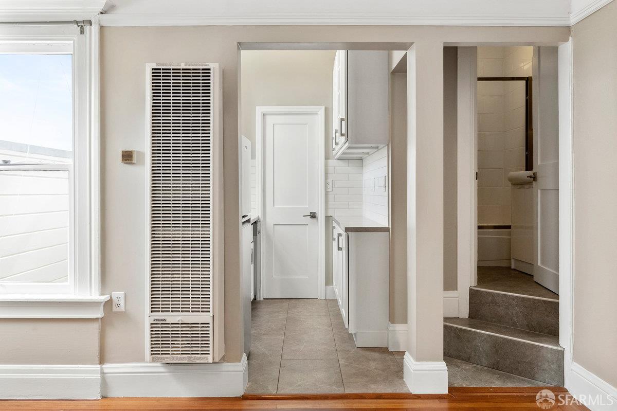 Detail Gallery Image 5 of 17 For 376 Frederick St 370a,  San Francisco,  CA 94117 - 2 Beds | 1 Baths