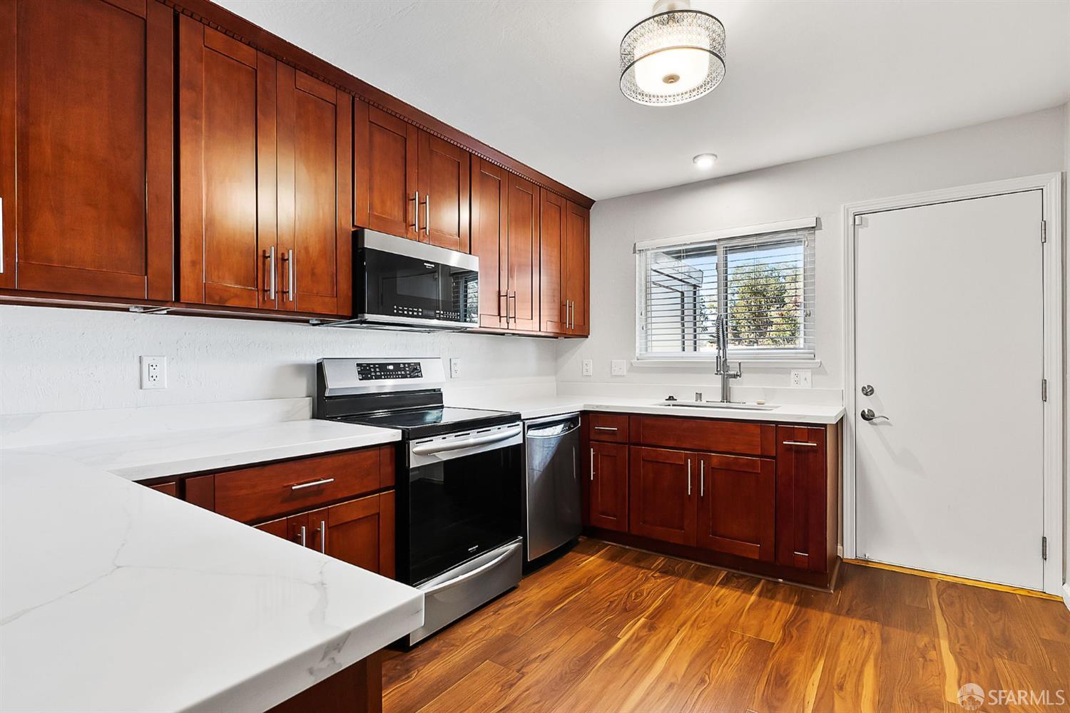 Detail Gallery Image 8 of 26 For 35 Monte Cresta Ave, Pleasant Hill,  CA 94523 - 2 Beds | 1 Baths