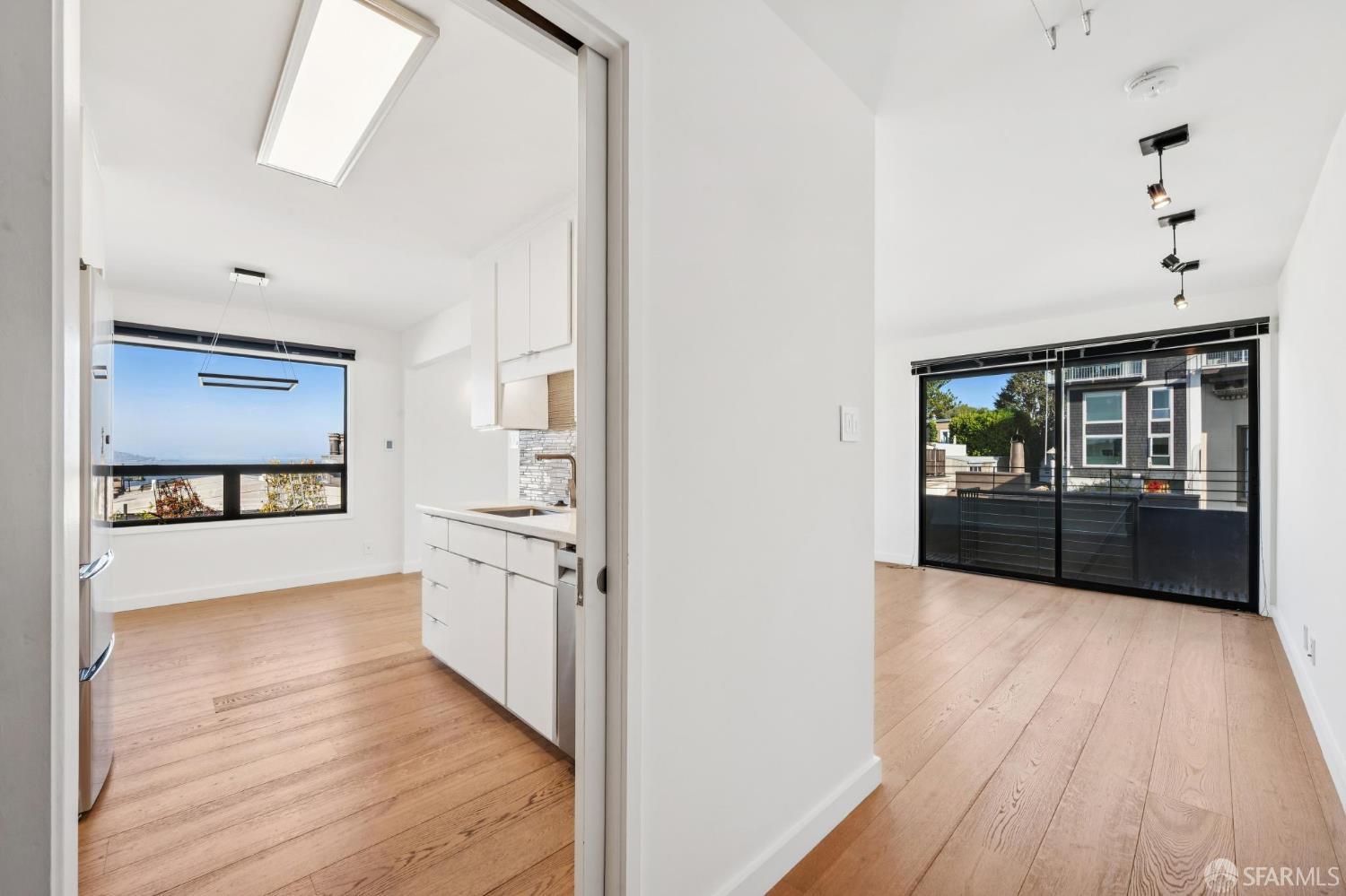 Detail Gallery Image 33 of 52 For 1831 Grant Ave #301,  San Francisco,  CA 94133 - 1 Beds | 1 Baths