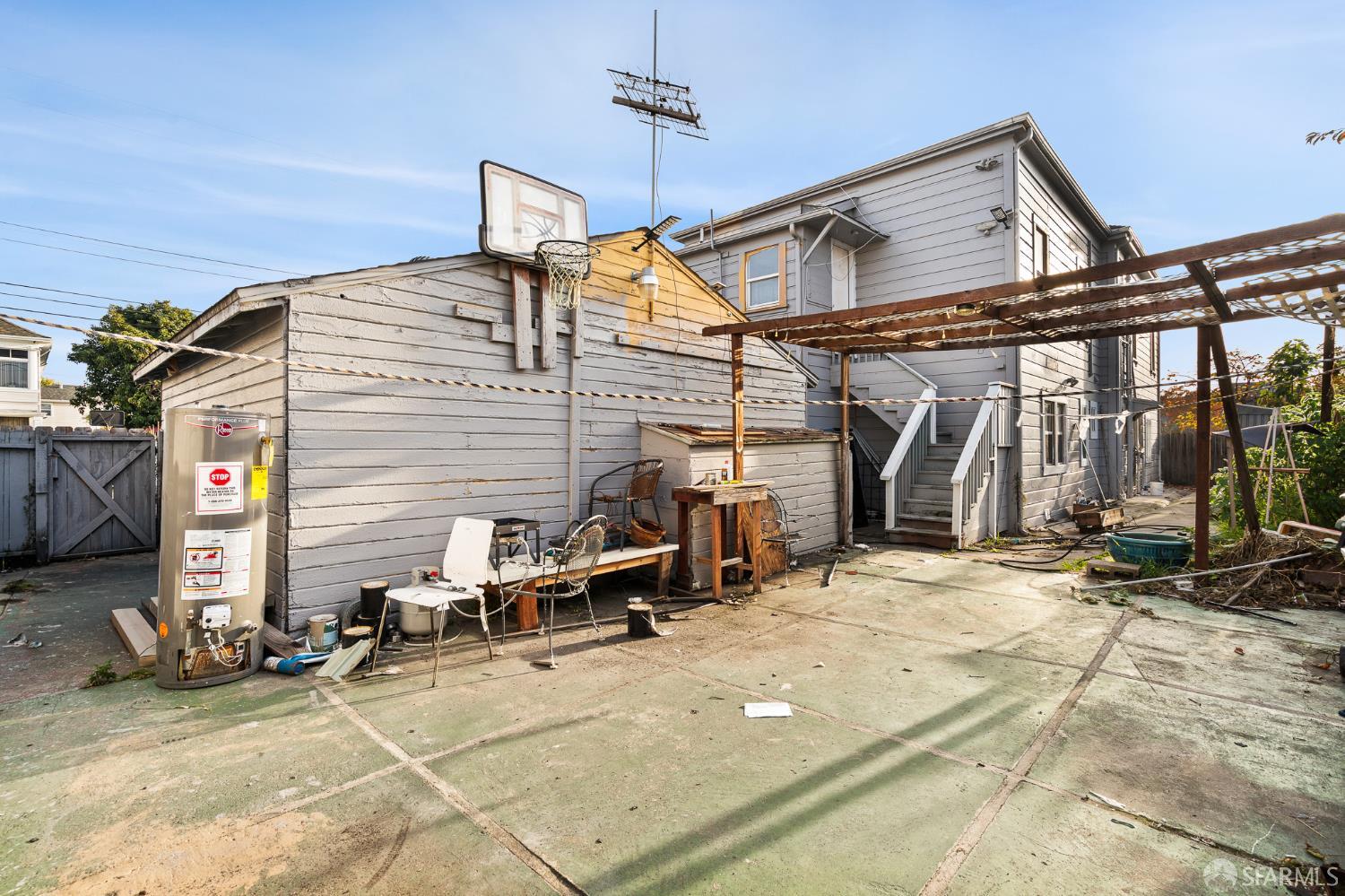 Detail Gallery Image 61 of 70 For 1748 E 15th St, Oakland,  CA 94606 - – Beds | – Baths