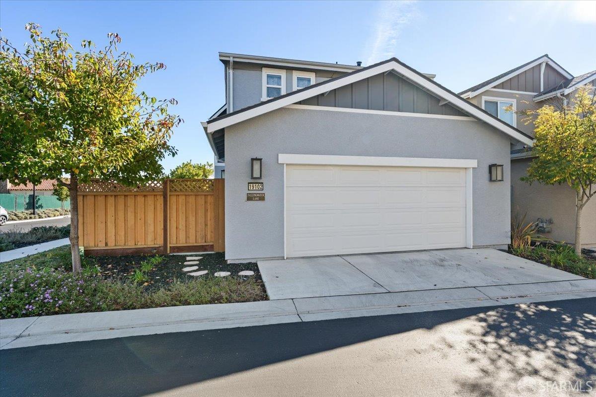 Detail Gallery Image 5 of 73 For 19102 Fallingwater Ln, –,  CA 93933 - 3 Beds | 2/1 Baths