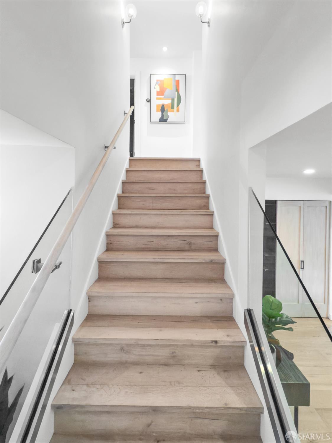 Detail Gallery Image 21 of 31 For 136 Bradford St, San Francisco,  CA 94110 - 4 Beds | 3 Baths