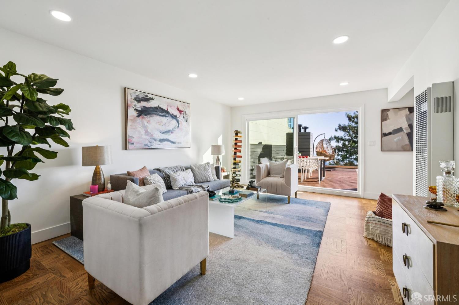 Detail Gallery Image 11 of 38 For 3711 Market St #2,  San Francisco,  CA 94131 - 2 Beds | 1 Baths